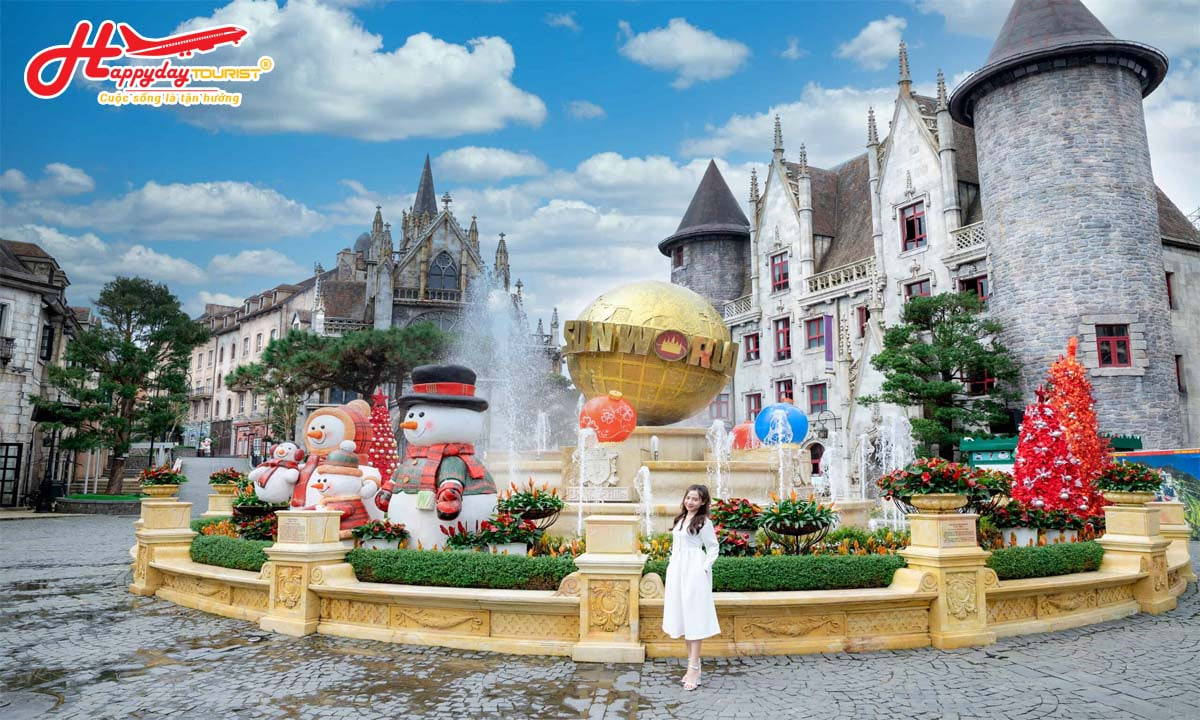 Quảng trường Làng Pháp với các tòa lâu đài phong cách Châu Âu tại Bà Nà Hills
