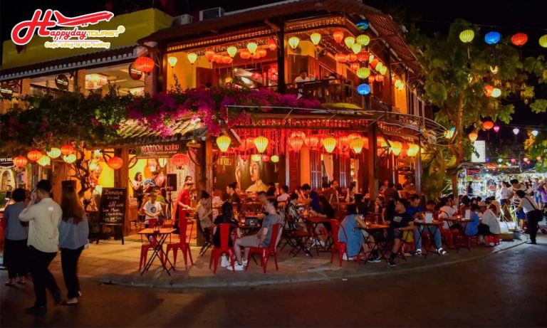 Hội An giá vé: phố cổ Hội An rực rỡ ánh đèn lồng lung linh về đêm